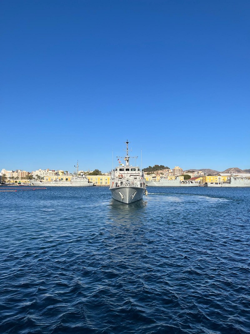 Imagen noticia:The minehunter ‘Sella’ sets sail to participate in the International EUROMARFOR Exercise ‘Olives Noires’. 