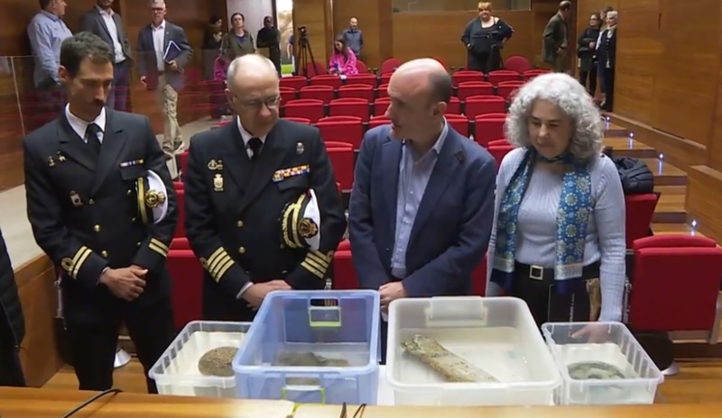 Acto de entrega de las piezas al Museo Arqueológico de Asturias