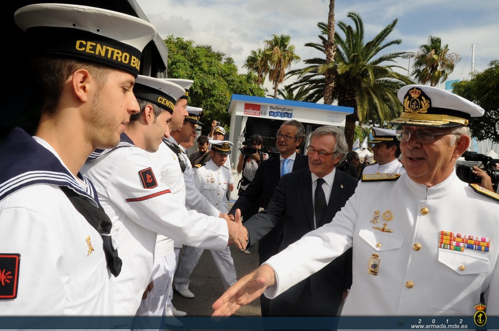 El Almirante Jefe de Estado Mayor de la Armada asistió a la inauguración junto con el Alcalde de Barcelona