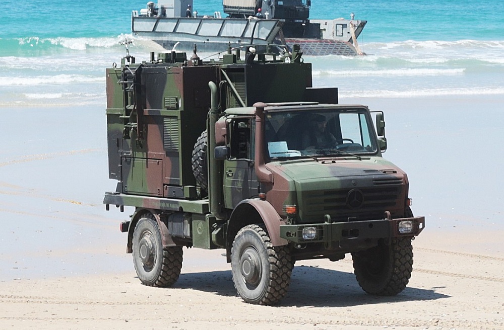 Camión UNIMOJ U4000
