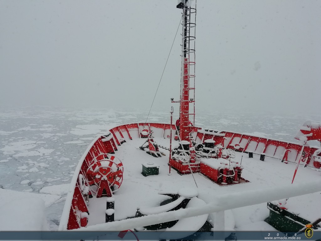 XXIV Campaña Antártica.- BIO 'Hespérides' (A-33)