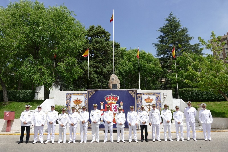 Foto de grupo: El AJEMA con los homenajeados