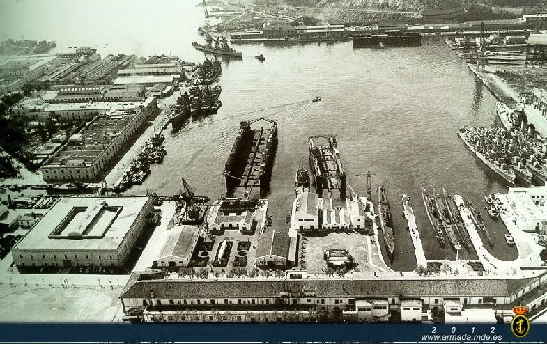 Vista aérea Puerto del Arsenal y Base de Submarinos