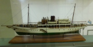 MODELO NAVAL DEL BUQUE PLANERO URUGUAYO “CAPITAN MIRANDA”