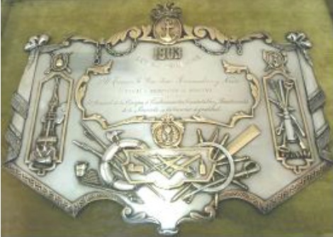 Placa dedicada al Almirante Ferrándiz por Condestables,Contramaestres y Practicantes