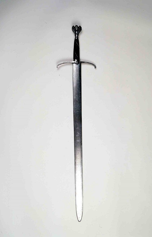 Imagen de: Espada de arriaz recto con brazos curvados. Siglo XV-XVI