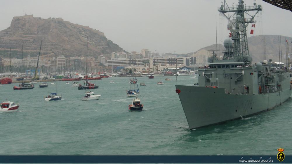 Salida de la Fragata Navarra