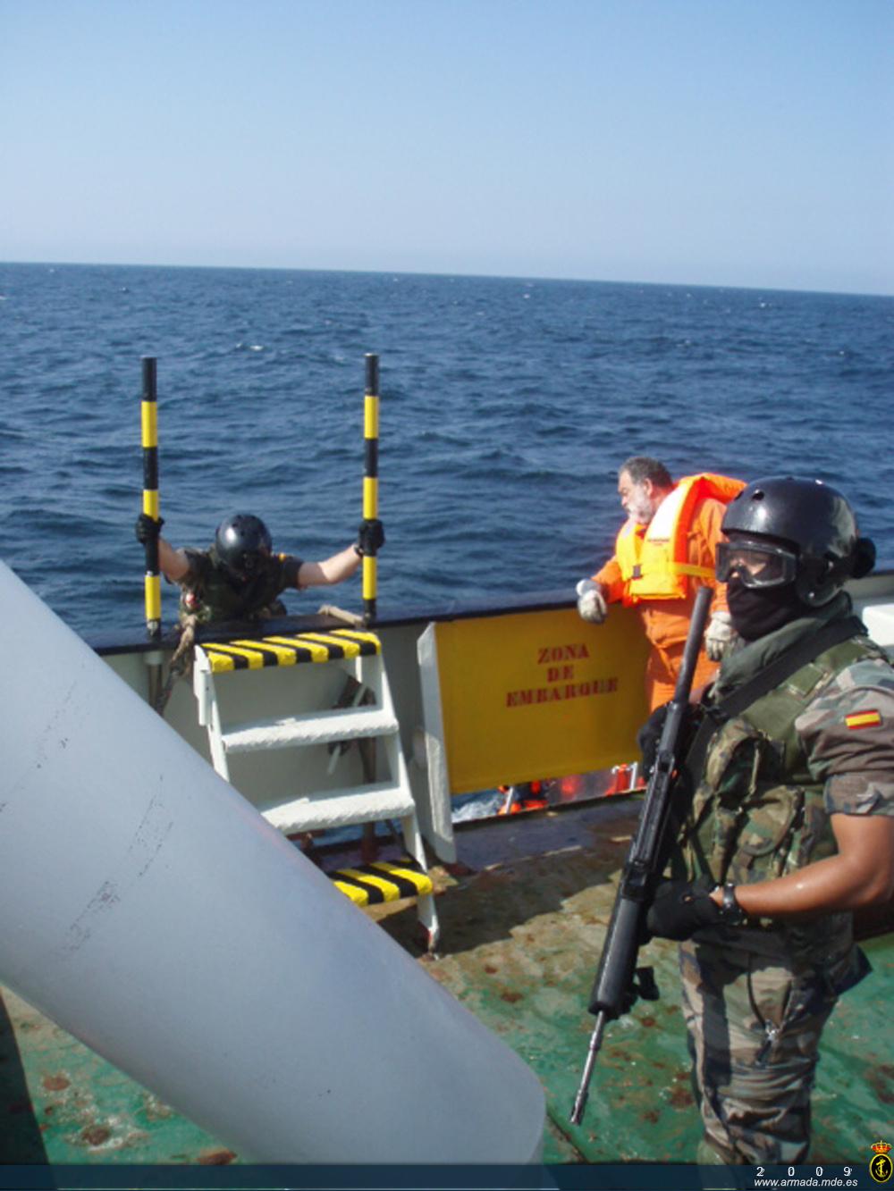 Embarque de un equipo operativo en un ejercicio de seguridad marítima