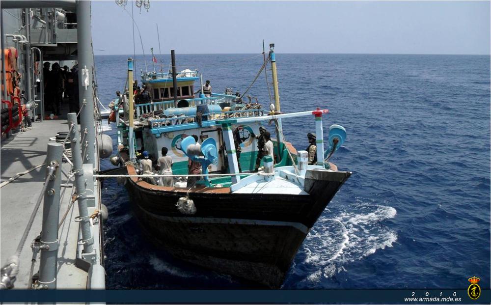 Los 13 tripulantes del pesquero iraní declararon haber sido atacados por piratas somalíes