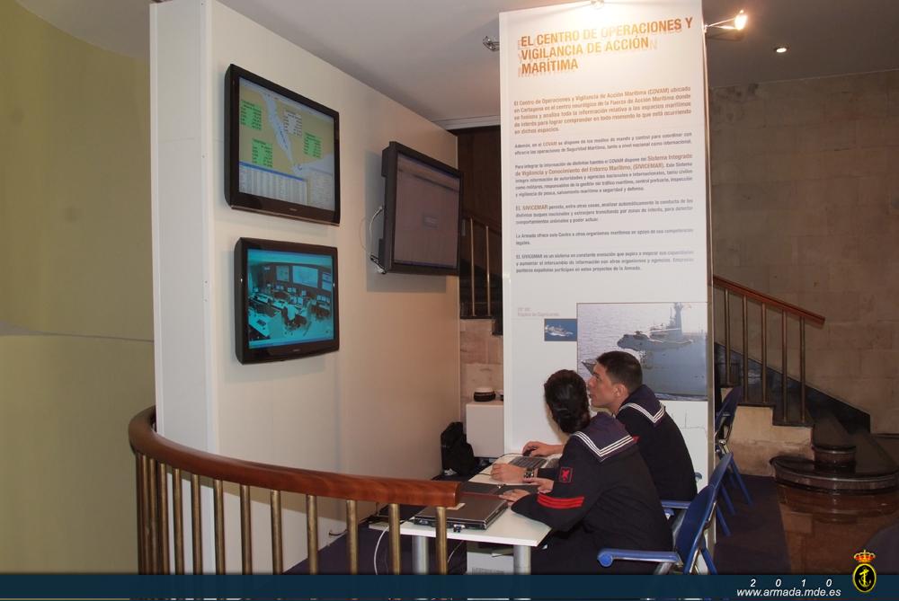 El simulador del Centro de Vigilancia Marítima reproduce la experiencia del control de los espacios marítimos
