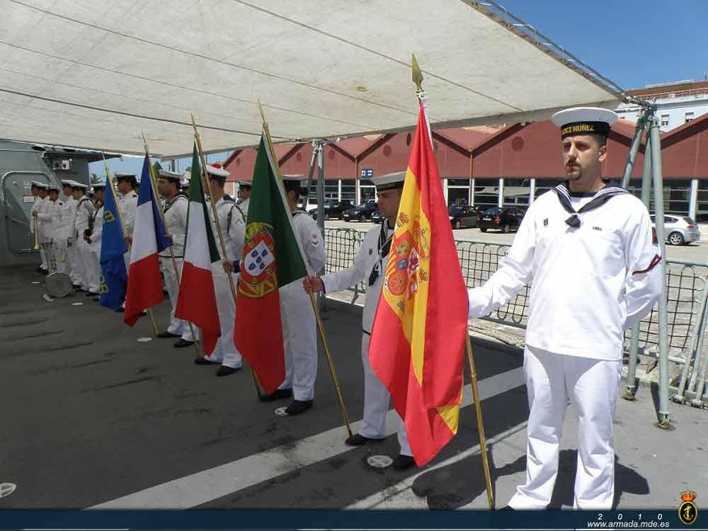 Banderas de los países integrados en la Agrupación Naval
