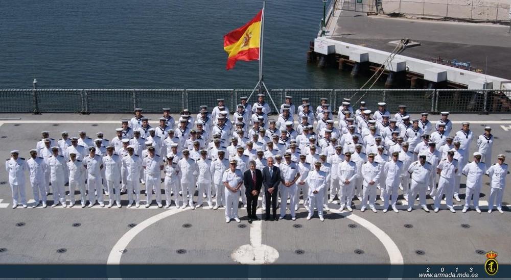 Official photograph with the Spanish and Australian Defense Ministers