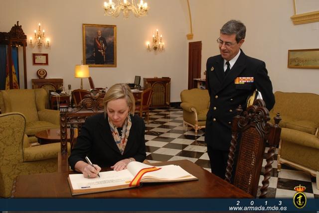 The Australian Ambassador signed in the Book of Honor at the Maritime Action Force Headquarters