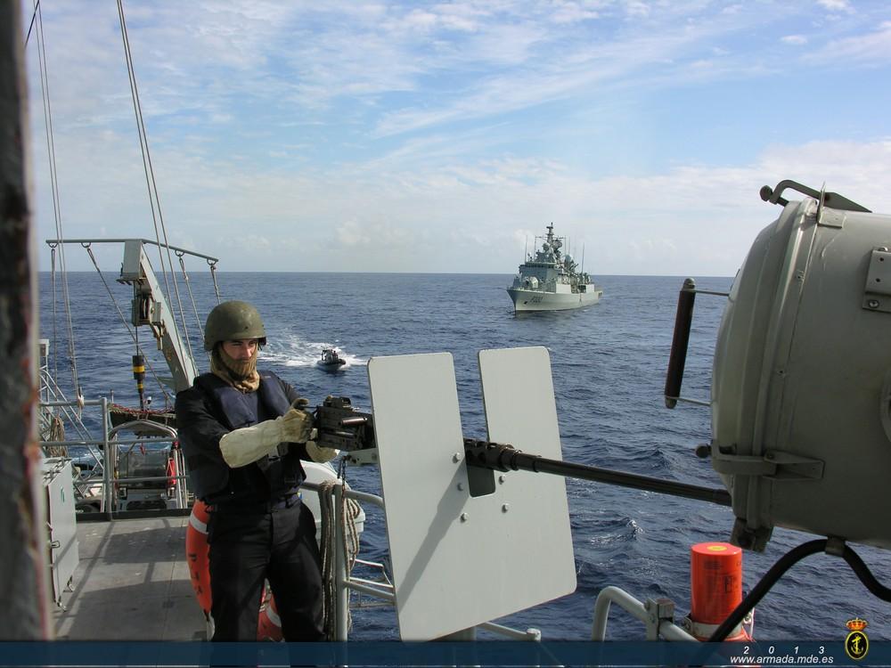 Spain participated with the patrol boat ‘Vigía’, a Security Team, an MPA (C-235) and a HD-21 helicopter for SAR exercises.