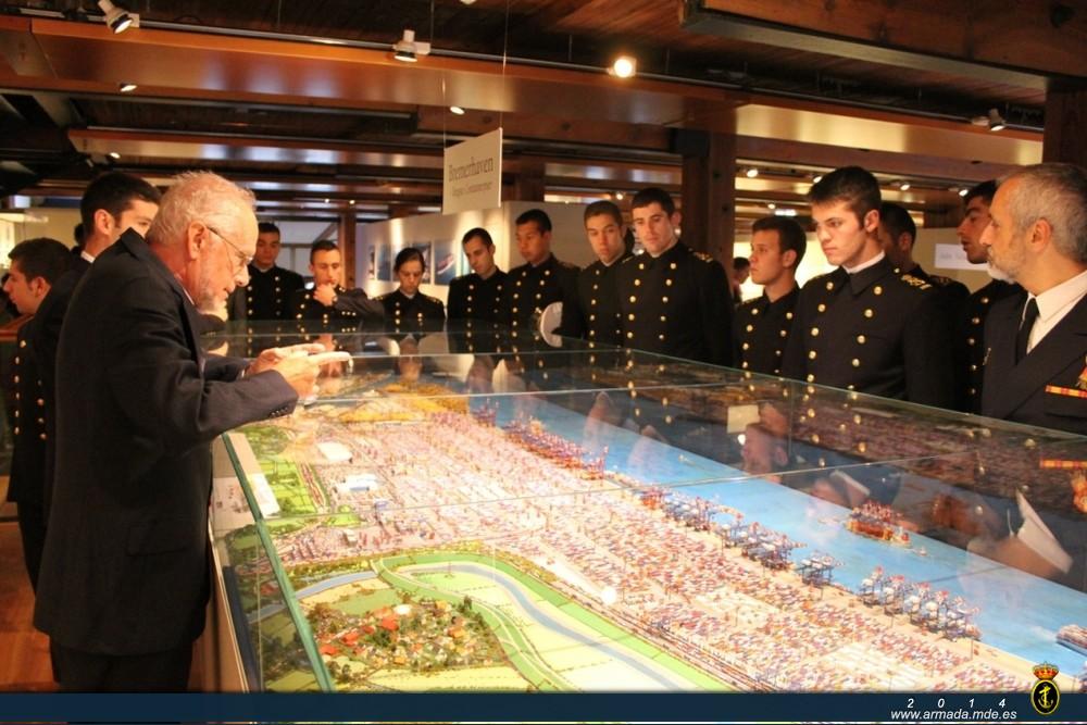 The midshipmen visited the International Maritime Museum