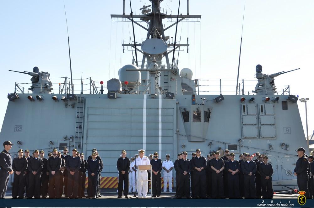 The Commander of COMGRUP-1, Rear-admiral Antonio Pintos, welcomed the frigate and her crew