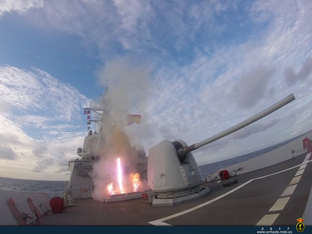 Firing of an ESSM missile from frigate ‘Álvaro de Bazán’ during ‘Formidable Shield 17’