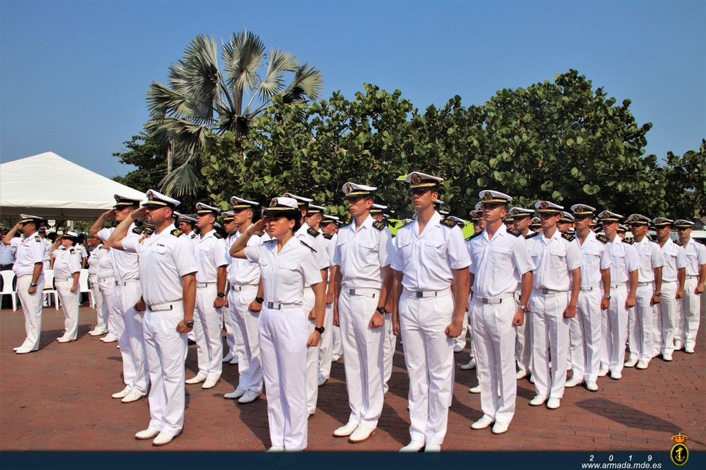 Midshipmen and crew in the homage to Blas de Lezo