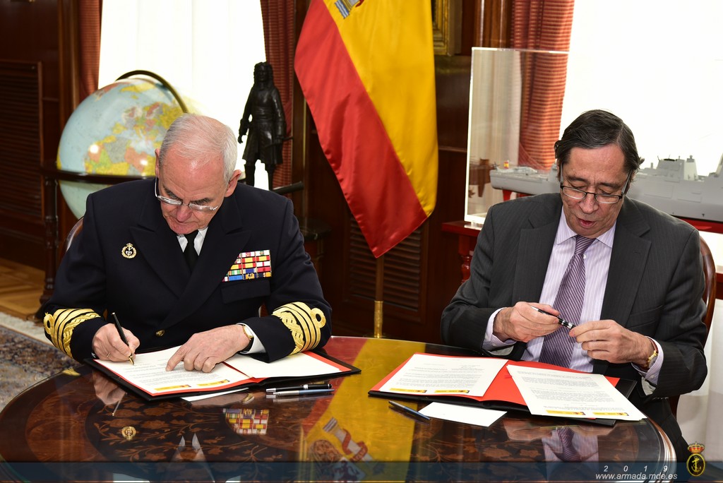 The Spanish Navy and the Ministry of Science, Innovation and Universities sign an agreement for the support and exploitation of the ‘Hespérides’.