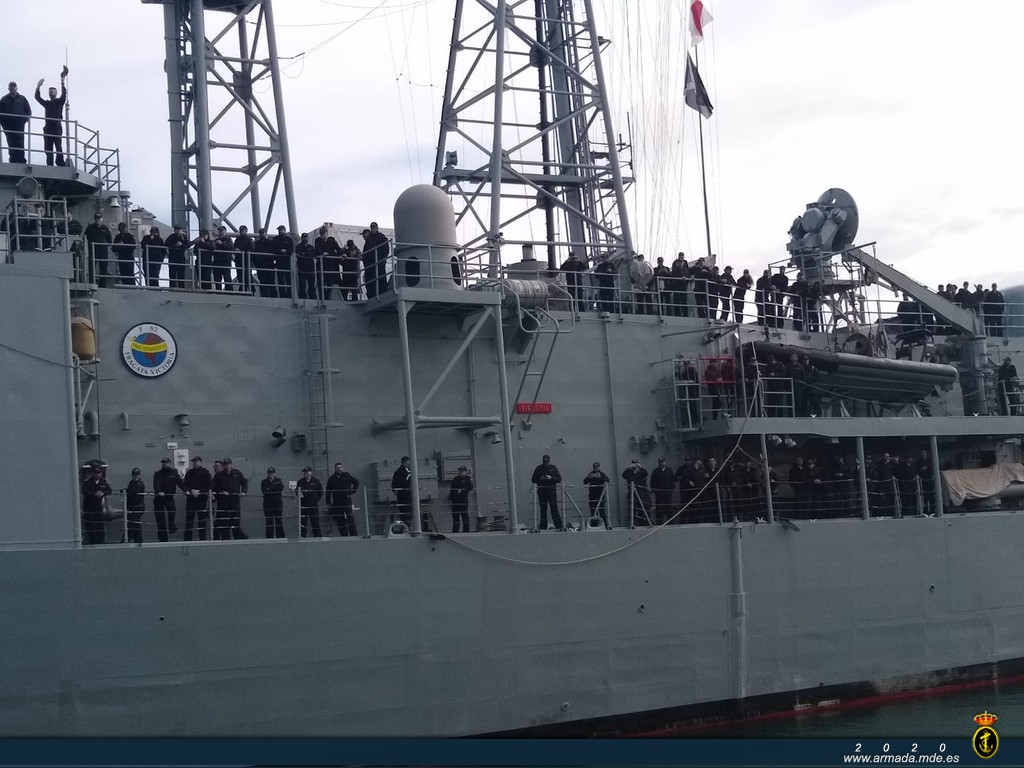 La fragata "Victoria" regresa a Rota tras participar en la operación Atalanta.