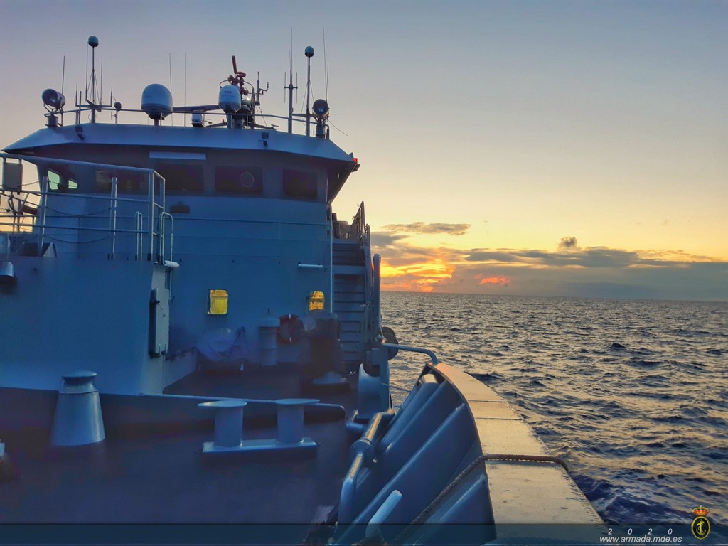 El patrullero Arnomendi participa en la campaña marítima "Costera del Bonito del norte 2020" en aguas del Atlántico.