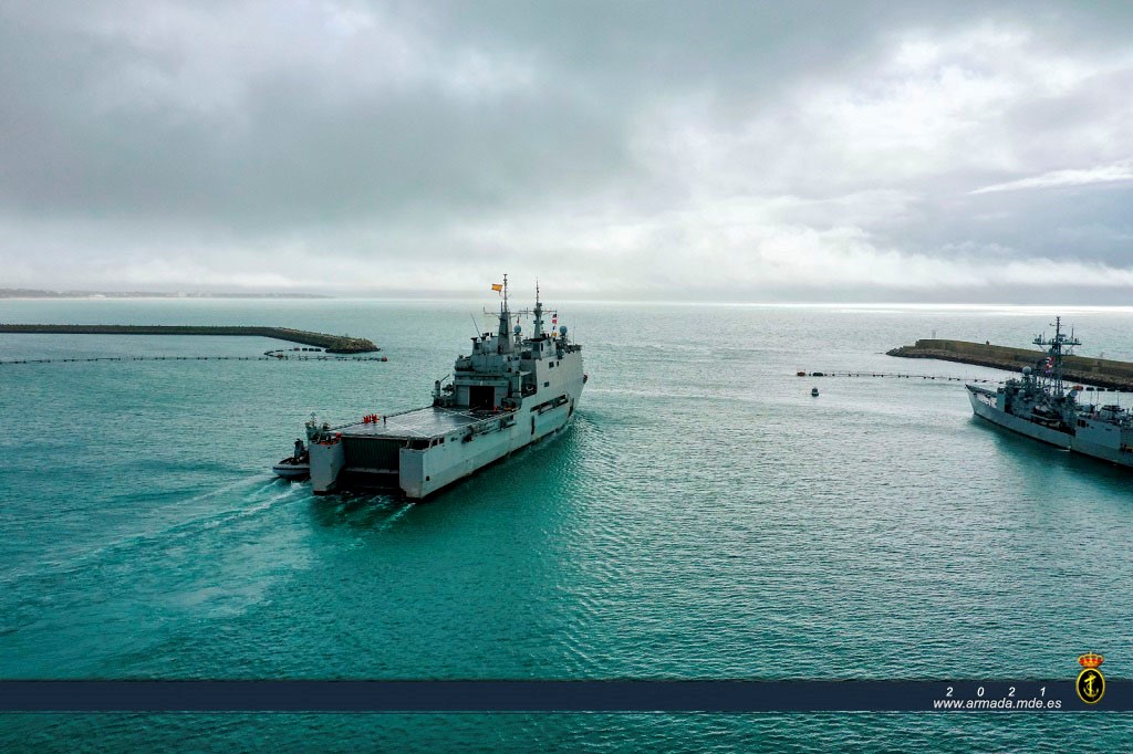 El buque de asalto anfibio Castilla zarpa desde Rota para incorporarse a la Operación Atalanta en aguas del Océano Índico	