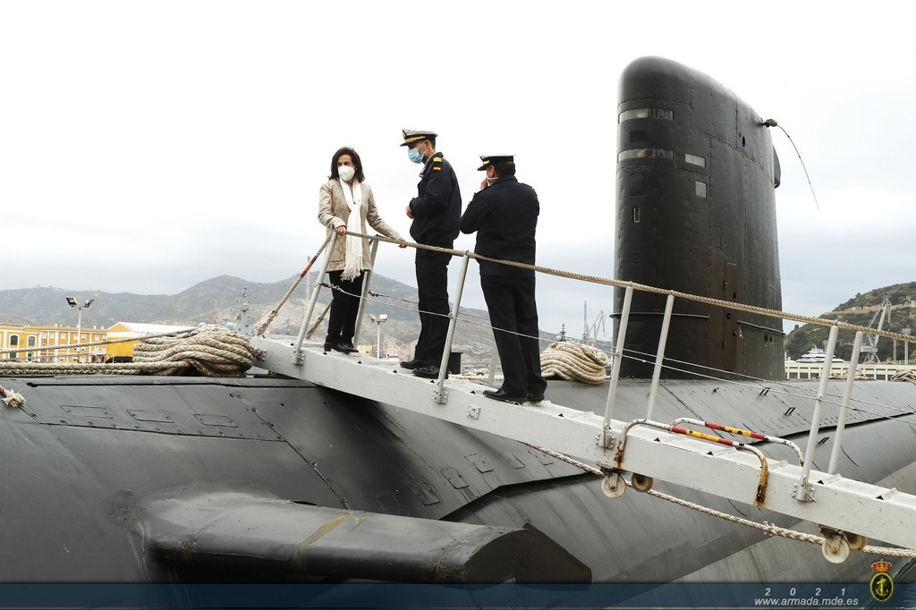 Visita de la Ministra de Defensa a la Flotilla de Submarinos. 