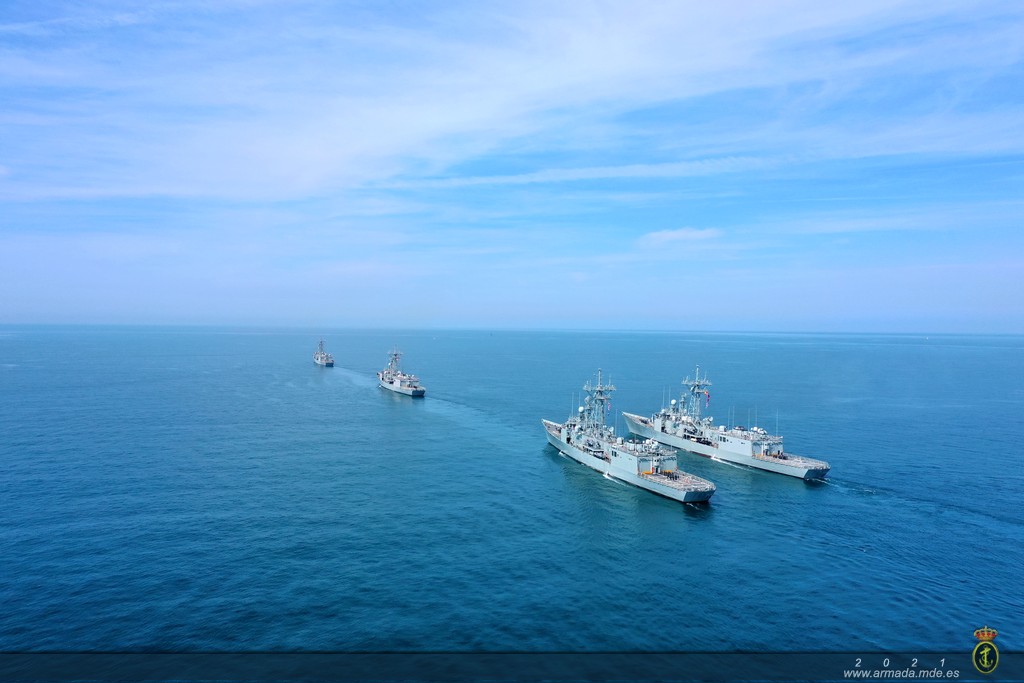 La fragata "Victoria" parte rumbo al Océano Índico para incorporarse a la Operación Atalanta.