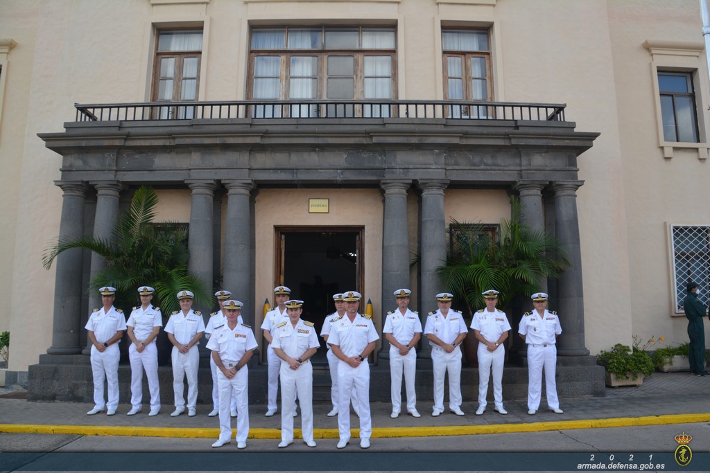 Visita oficial del AJEMA a las Unidades de la Armada en Canarias