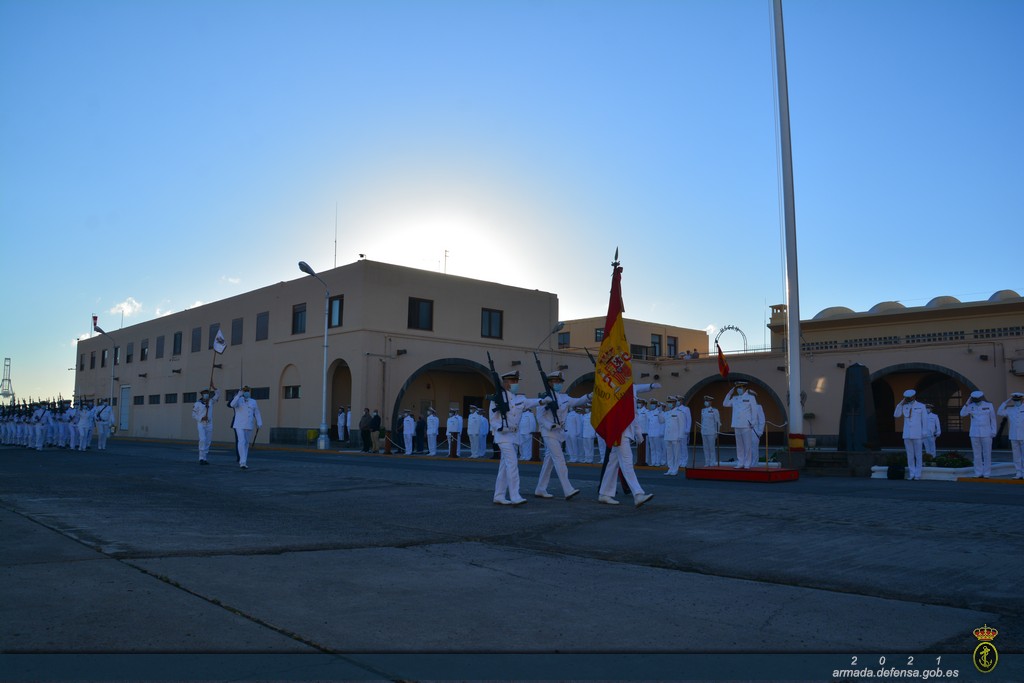 Visita oficial del AJEMA a las Unidades de la Armada en Canarias
