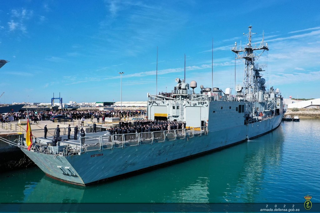 Frigate ‘Victoria’ returns home after participating in the EUROMARFOR Operation ‘Atalanta’.