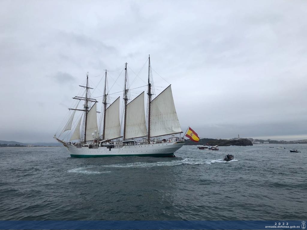 The ‘Juan Sebastián de Elcano’ off Santander.