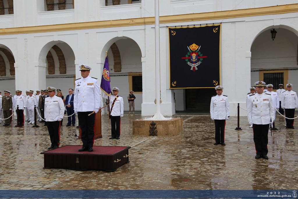 Primera visita del General de la Fuerza de Protección de la Armada al Tercio del Sur