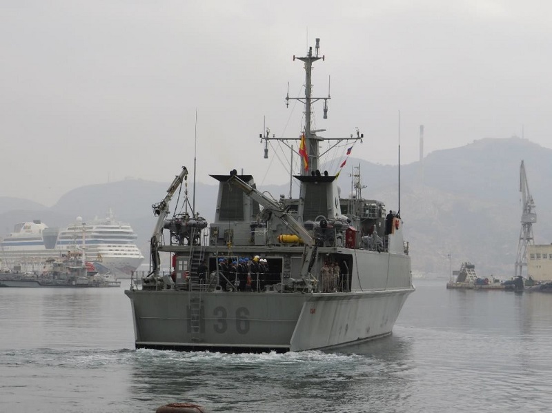 The ‘Tajo’ (M-36) departing her homeport in Cartagena.