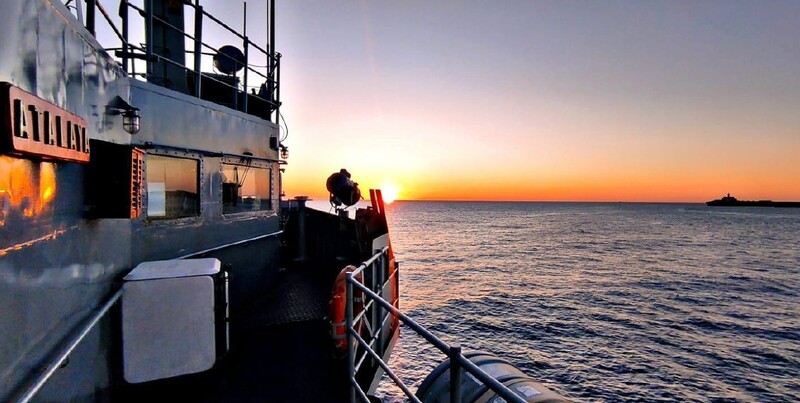 Imagen noticia:The Spanish Navy continues its surveillance and protection endeavors in waters of national sovereignty. 