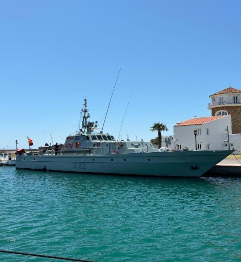 Imagen noticia:El patrullero "Formentor" realiza una Operación de Seguridad Marítima en los litorales de Almería