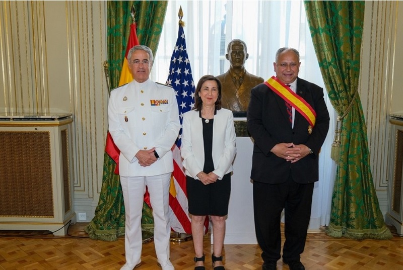 Imagen noticia:El Secretario de la Marina de los Estados Unidos, Honorable Carlos del Toro recibe la Gran Cruz del Mérito Naval 