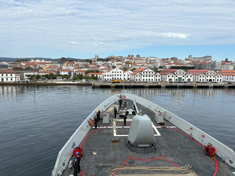 Frigate ‘Méndez Núñez’ arriving at Ferrol Arsenal.