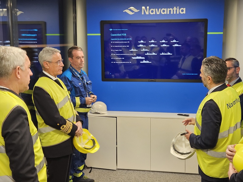 Visita del AJEMA a Navantia 