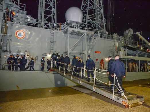 Fragata ‘Canarias’ durante su despedida