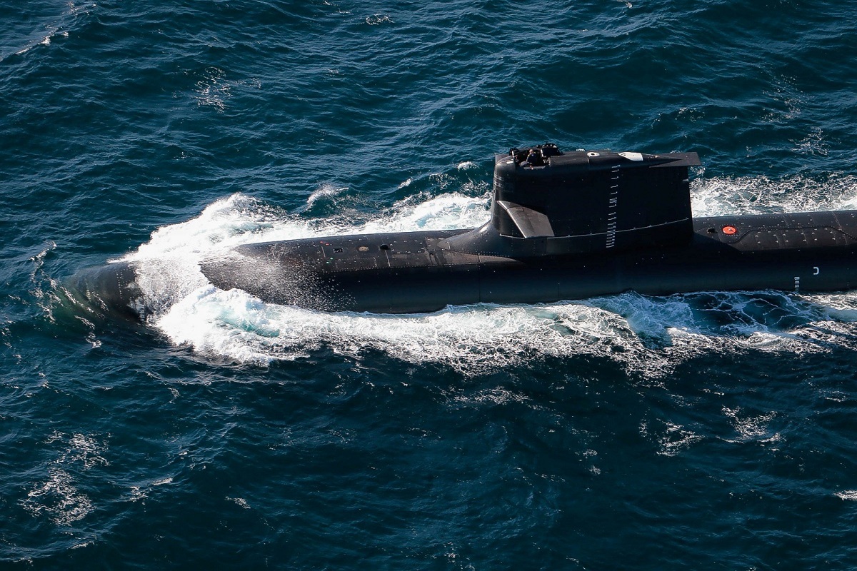 Submarino S81 navegando
